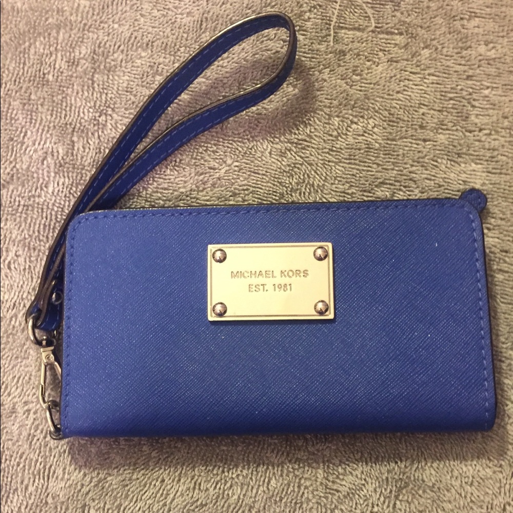 Michael Kors Wristlet